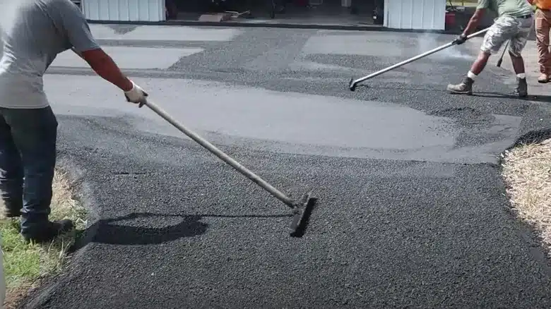 Why You Should Be Installing An Asphalt Driveway