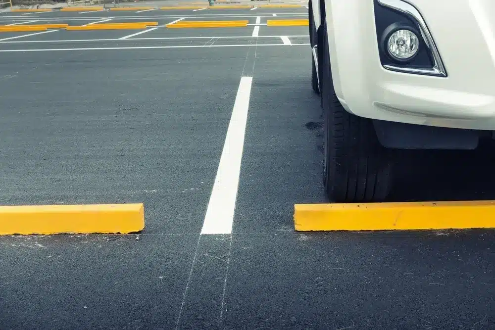 Why a Business Needs Expert Parking Lot Paving
