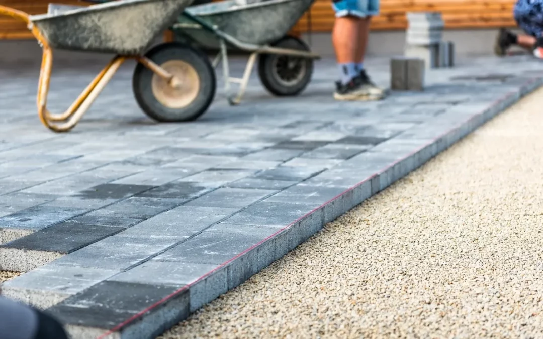 Factors to Consider When Hiring a Paving Driveway Contractor