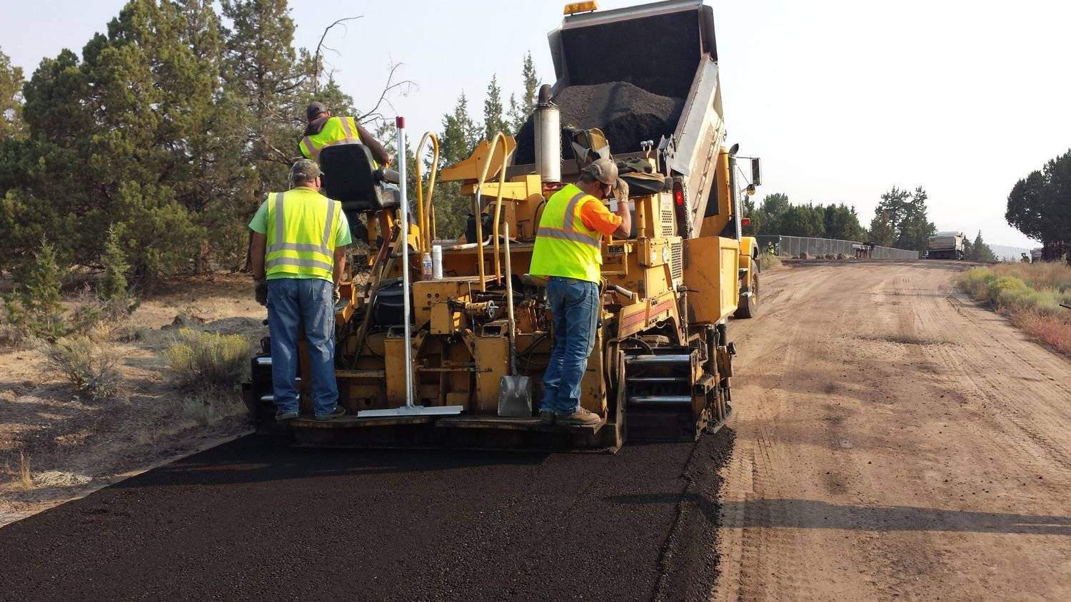 early morning commercial asphalt paving schedule before winter